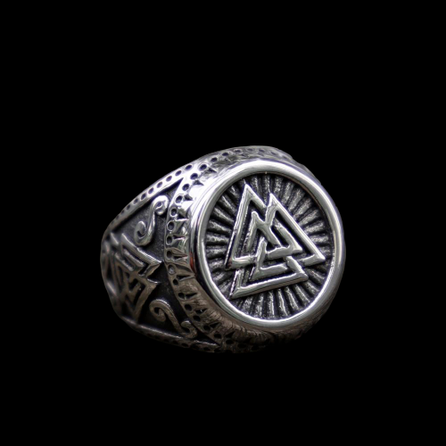 Helm of Awe X Valknut