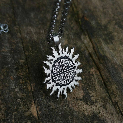 Triquetra Celtics Knot Sun