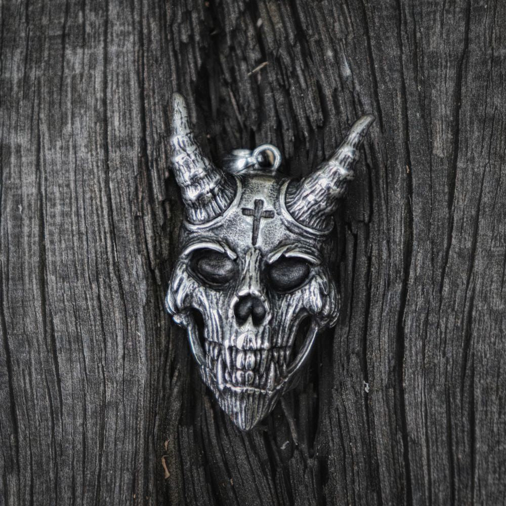 Devil Cross