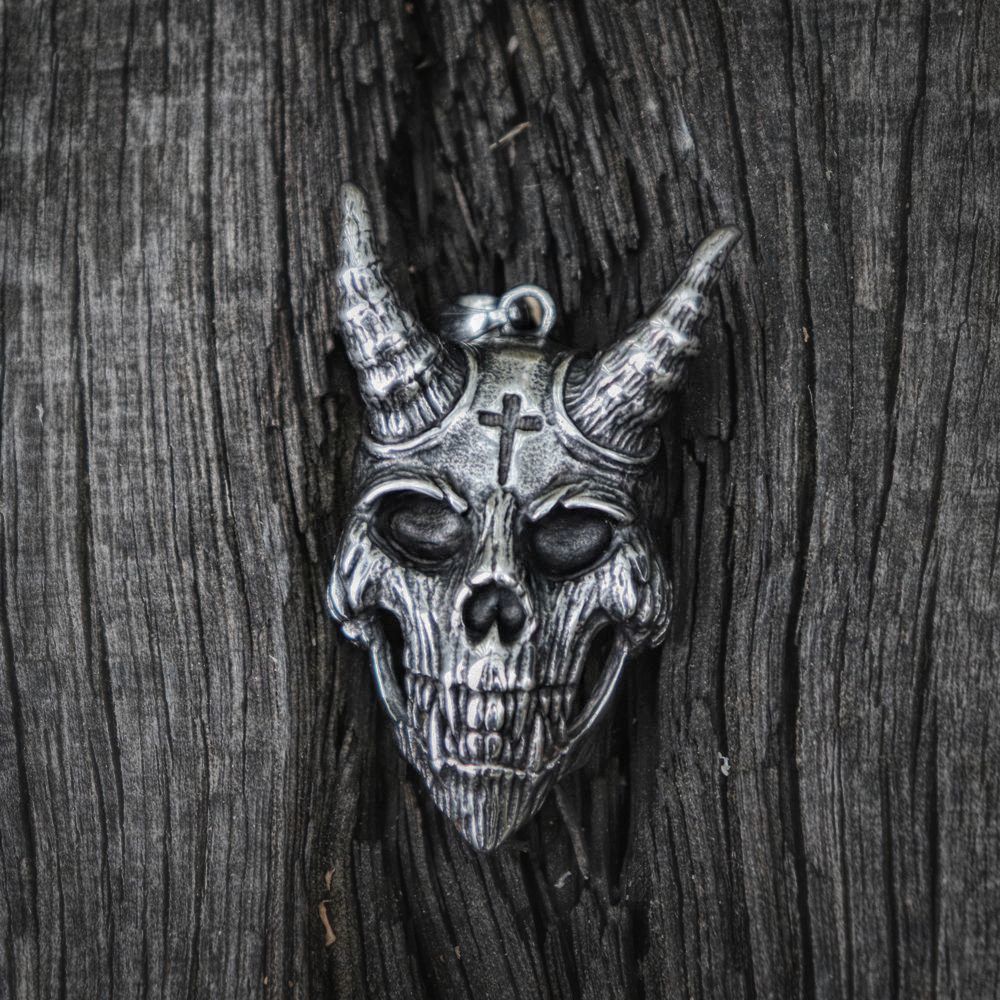 Devil Cross